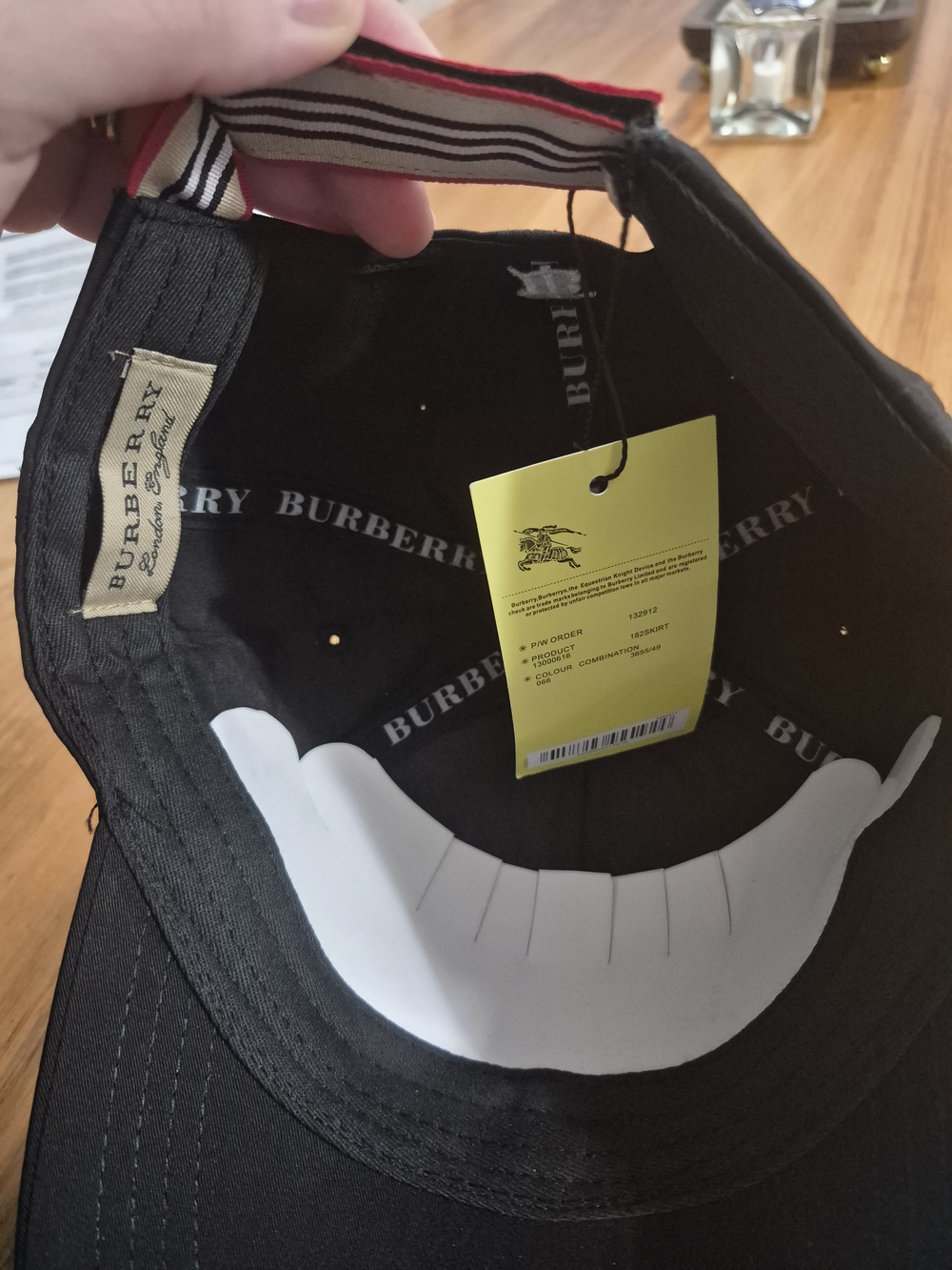 Burberry Black Baseball Cap with Signature Center Stripe - Picture 4 of 6